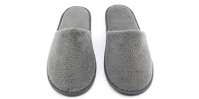 Fast delivery custom LOGO coral fleece hotel bath disposable spa slippers hotel